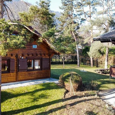 Le Chalet Bonheur Lathuile Bagian luar foto
